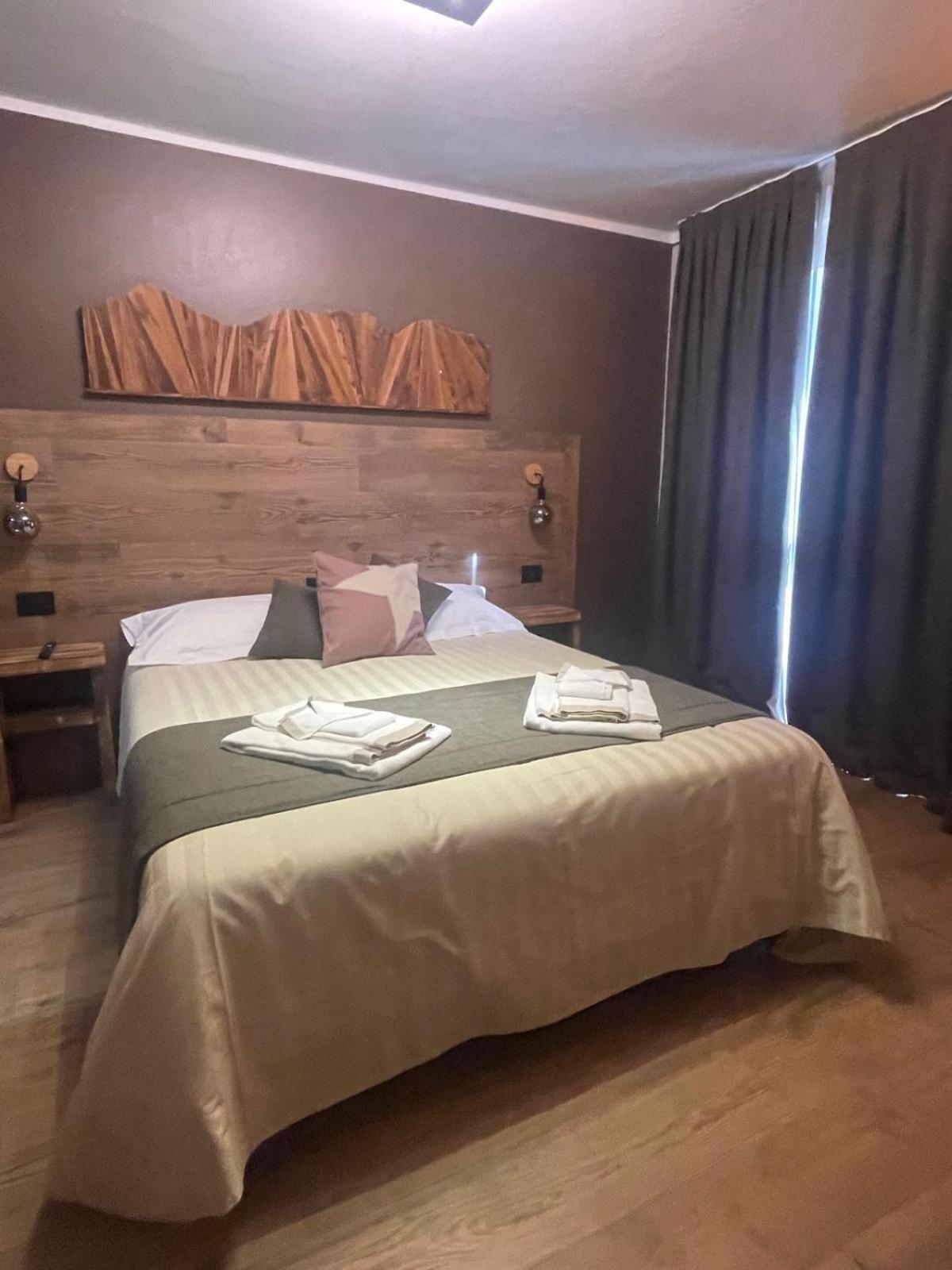 Room4You Oulx Esterno foto